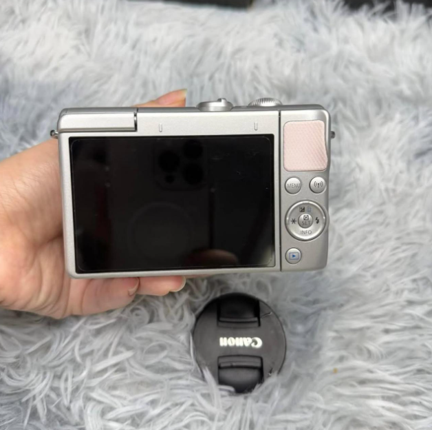 Camera Can EOS M100 Grey Cameras-And-Accessories